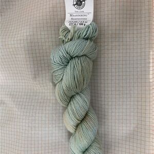 Loops and threads Yarn in Serpentine